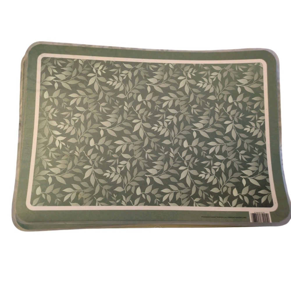 Greenbrier Plastic Placemats Set of 4 Rectangular Green Leaf Pattern VTG